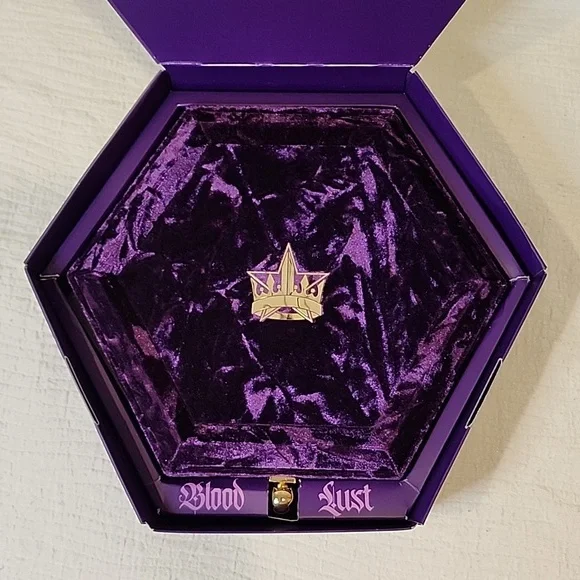 Blood Lust Eyeshadow Palette - Picture 6 of 7